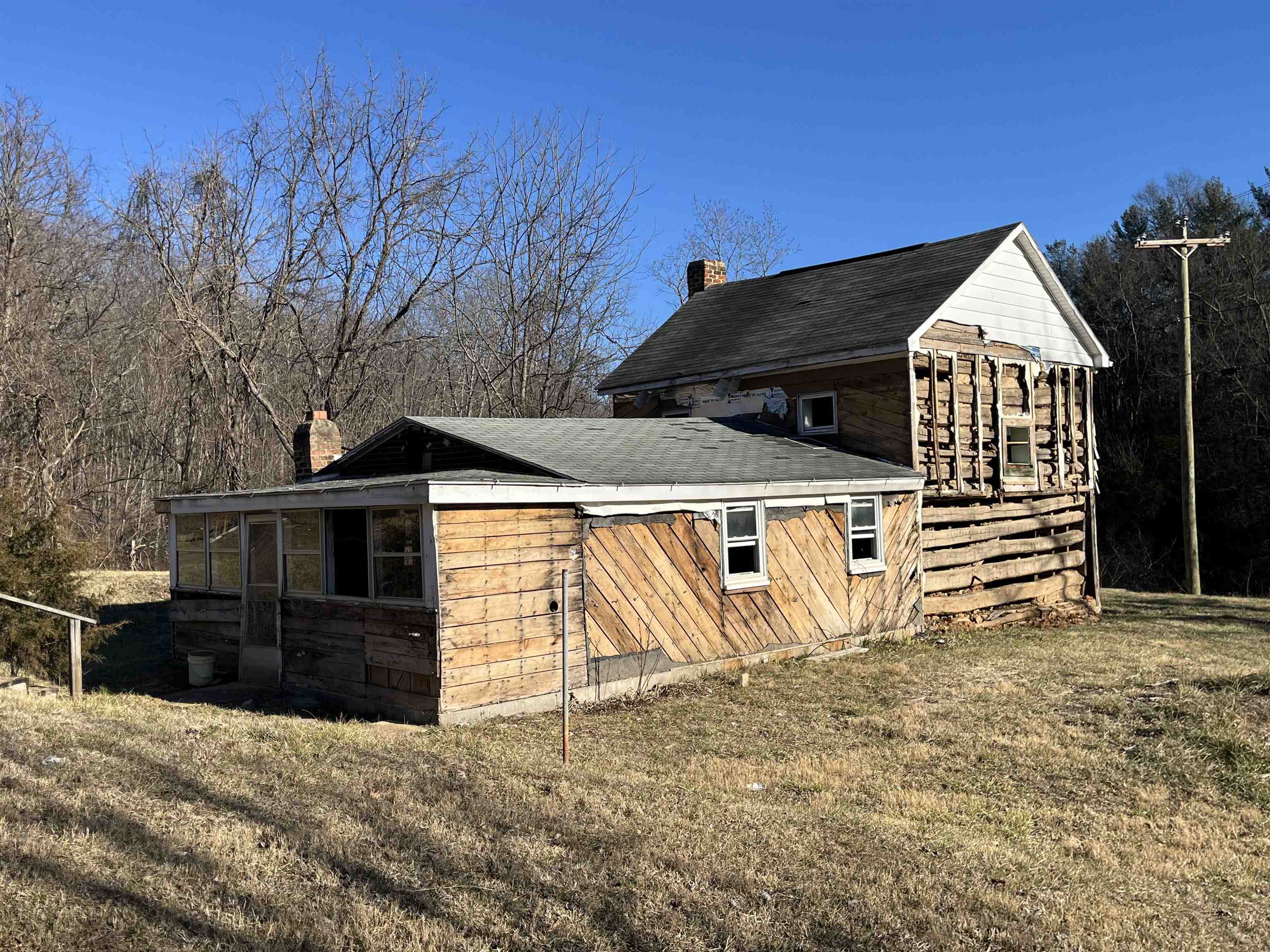 1099 Broadhead School Road Greenville, VA 24440 - Photo 2 of 21