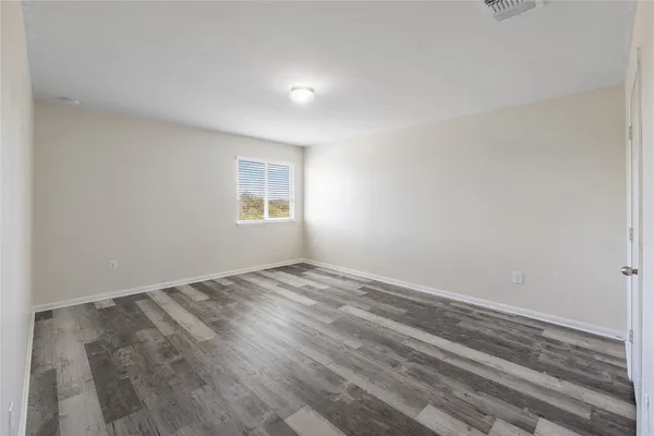 $2,150 | 18436 Weatherby Lane, Elgin, TX 78621