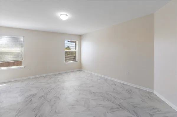 $2,150 | 18436 Weatherby Lane, Elgin, TX 78621