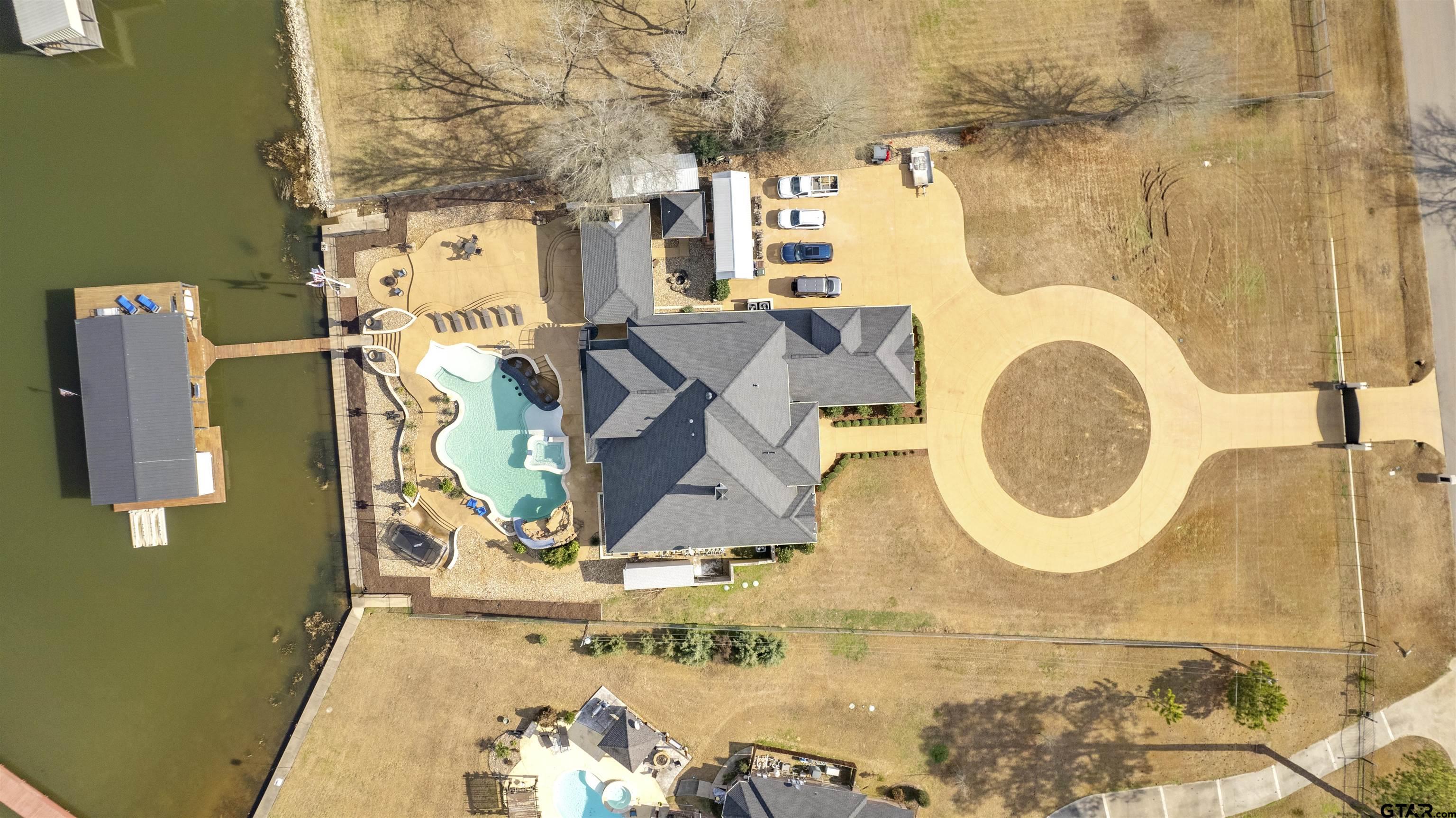 17729 Southpoint Road Whitehouse, TX 75791 - Photo 3 of 48 a bathroom with a sink mirror and vanity