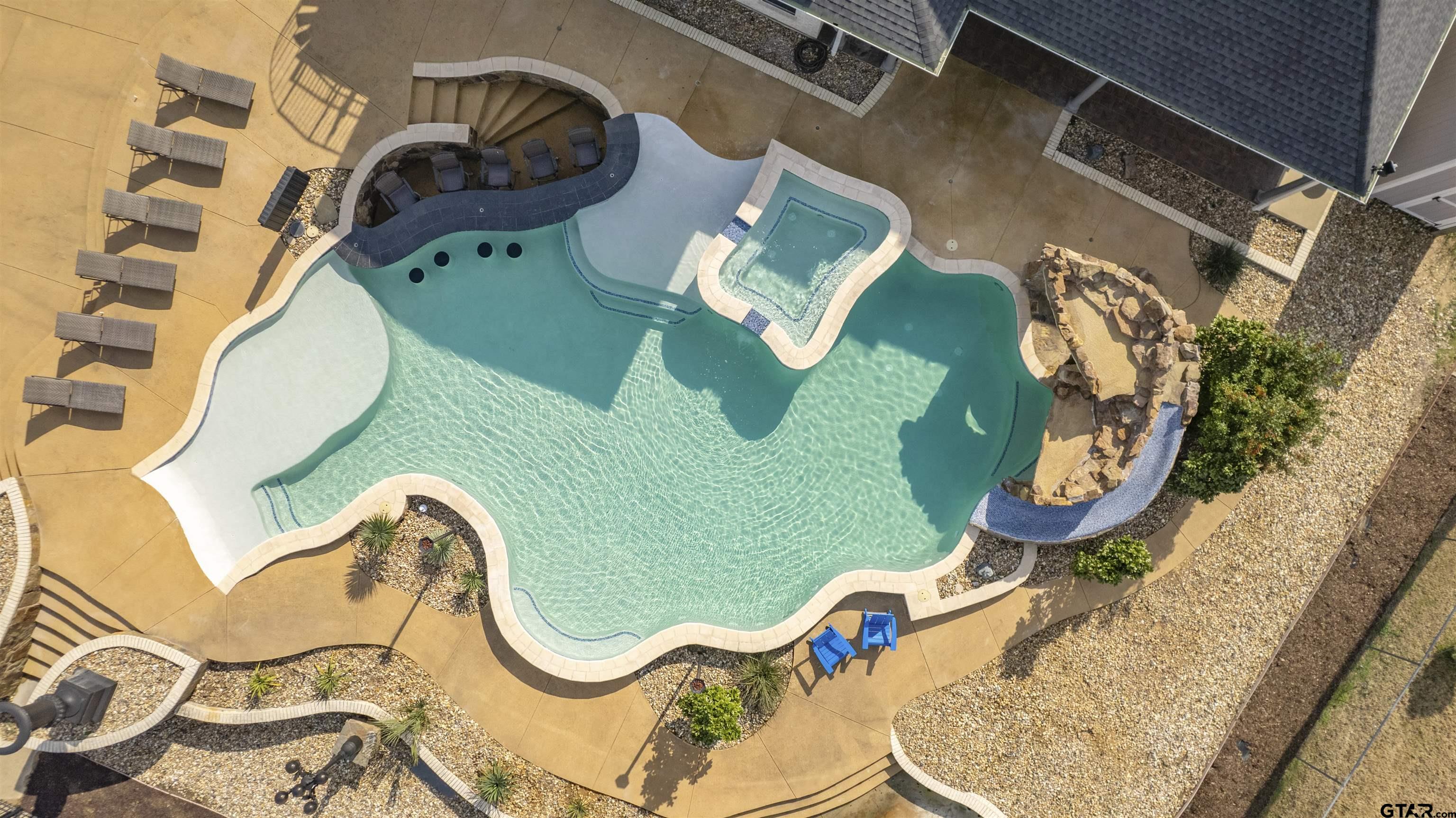 17729 Southpoint Road Whitehouse, TX 75791 - Photo 4 of 48 an aerial view of a swimming pool
