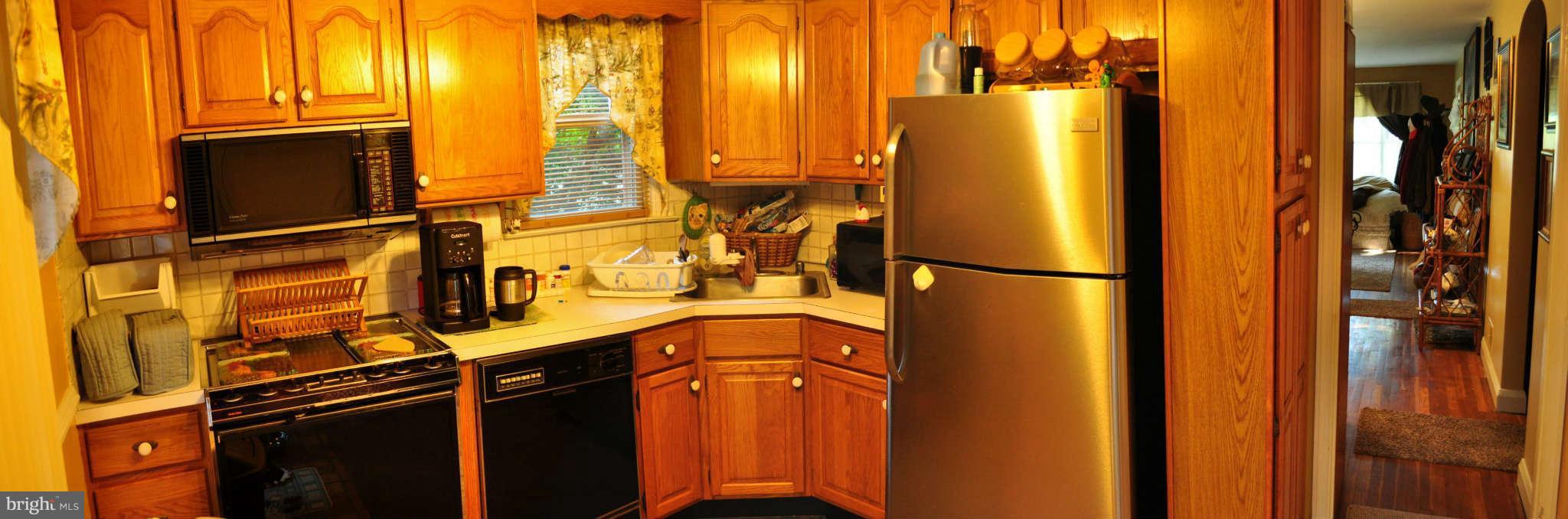 3333 Garnet Road Baltimore, MD 21234 - Photo 4 of 21 Kitchen