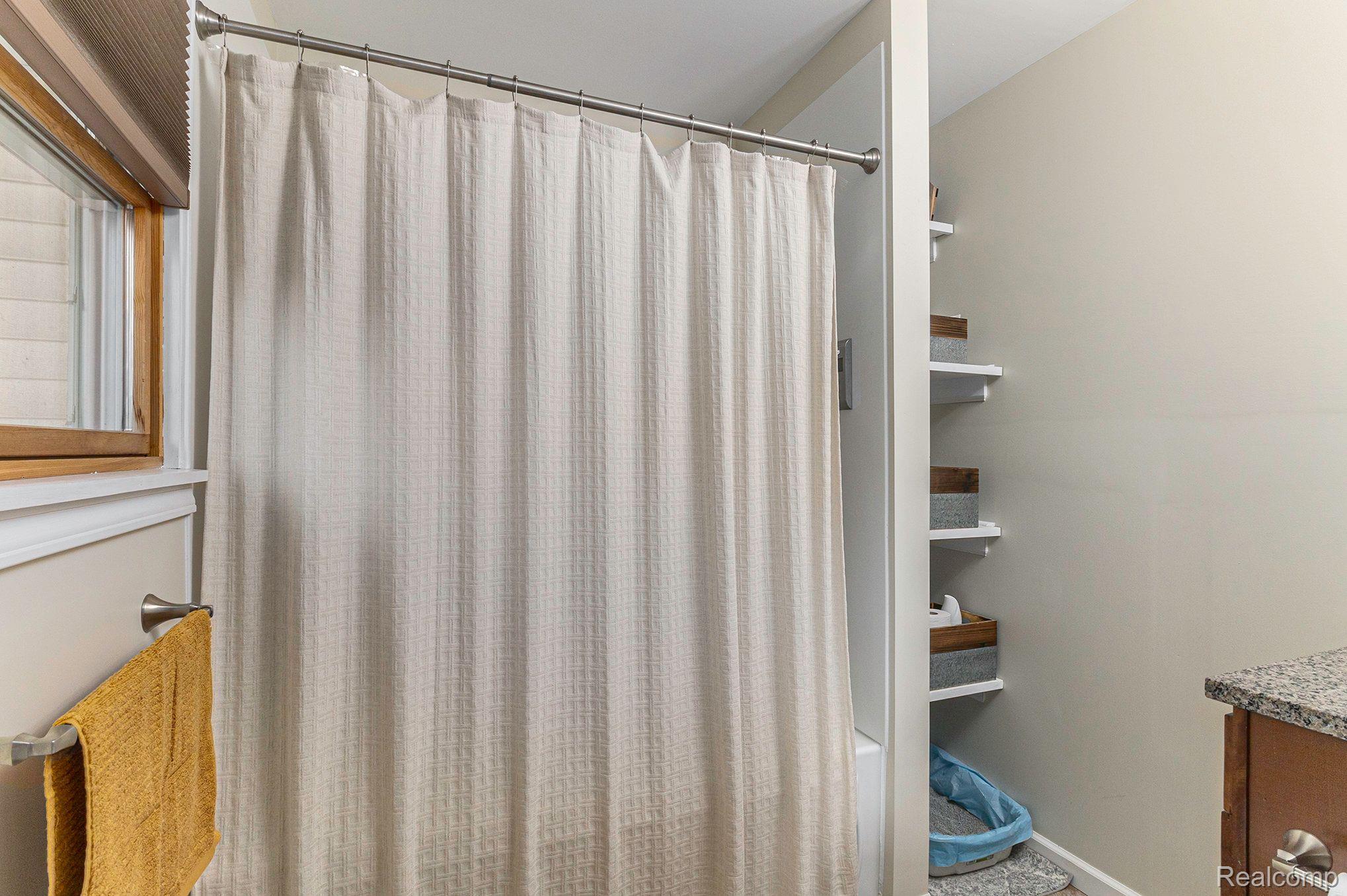 6551 West Rolston Road Linden, MI 48451 - Photo 18 of 38 Gallery Image 18