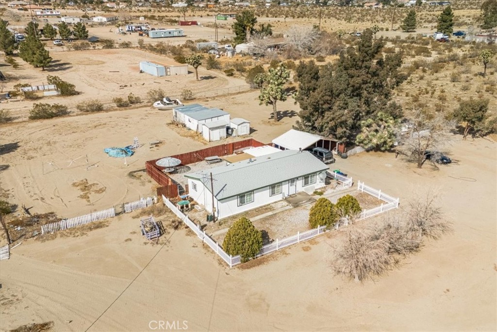 13378 Paramount Road Phelan, CA 92371 - Photo 13 of 43