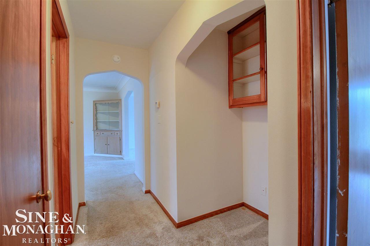 751 Harcourt Road Grosse Pointe, MI 48230 - Photo 12 of 27