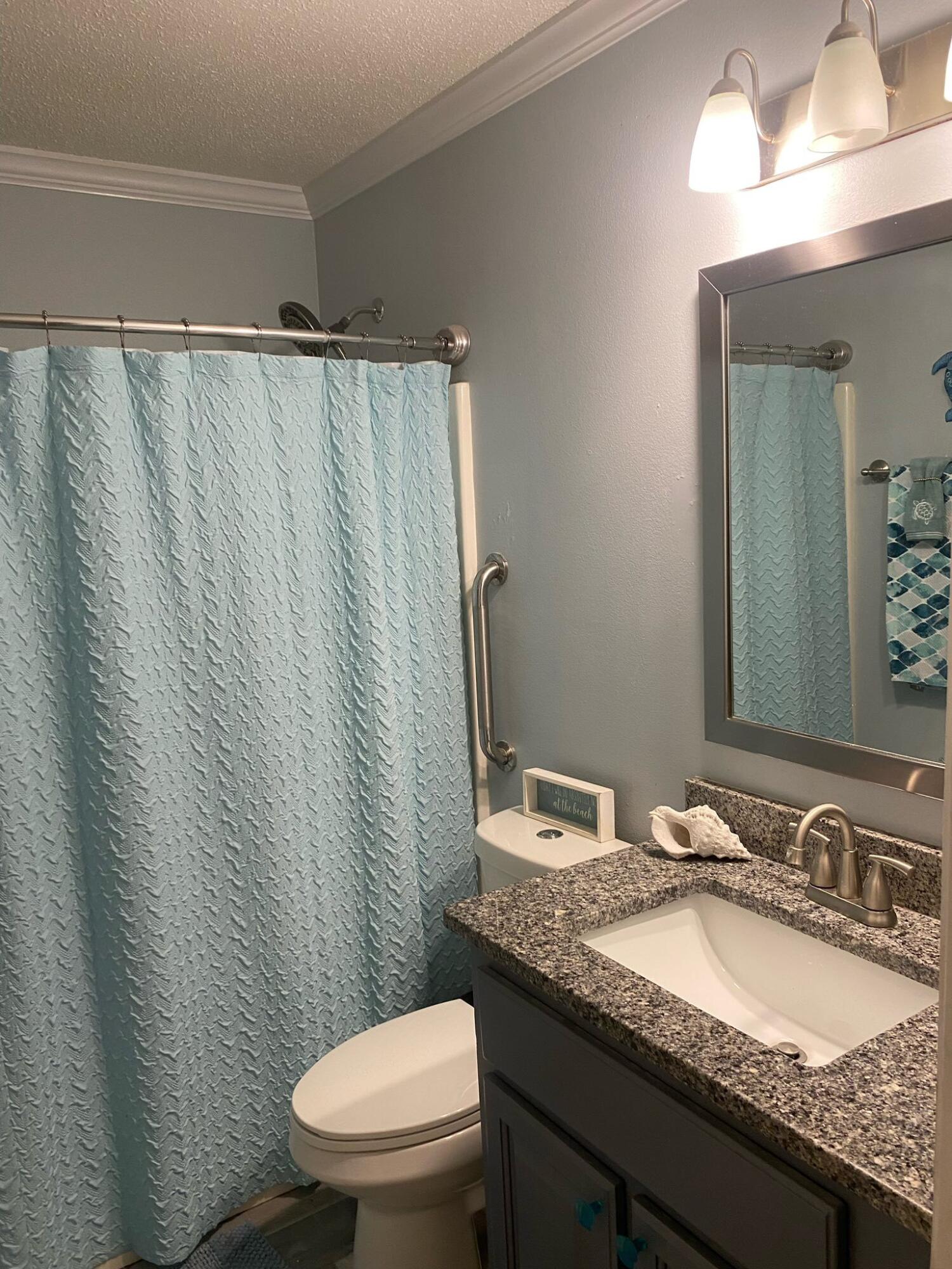 421 Swift Fox Run Crestview, FL 32536 - Photo 26 of 35 Guest Bath 2