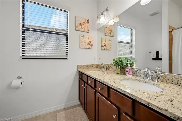 $3,200 | 3424 Murcia Court, Fort Myers, FL 33905