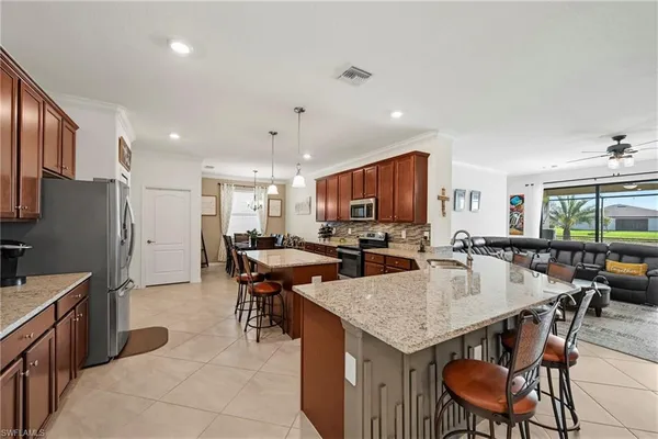 $3,200 | 3424 Murcia Court, Fort Myers, FL 33905