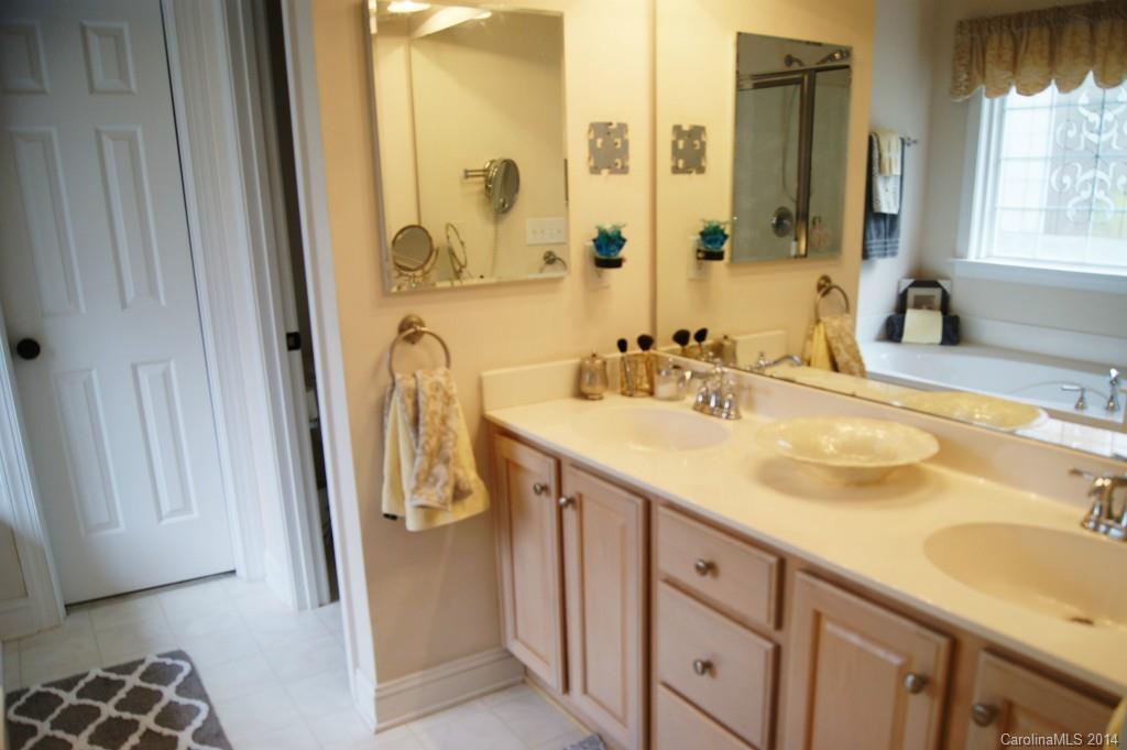 12233 Willingdon Road, Unit 40 Huntersville, NC 28078 - Photo 11 of 24 Gallery Image 11