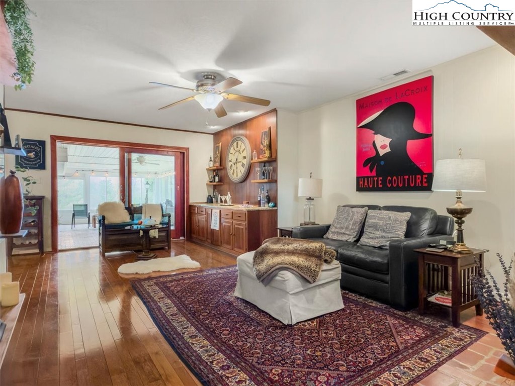 438 Glade Valley Road Glade Valley, NC 28627 - Photo 10 of 50