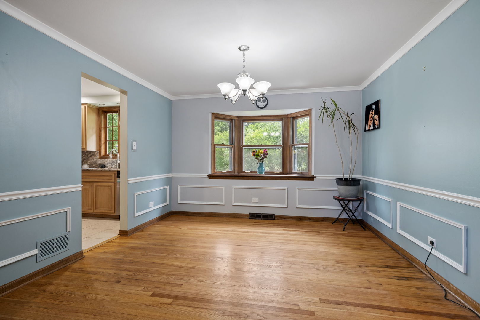 12101 South Coach Road Palos Heights, IL 60463 - Photo 3 of 26 Gallery Image 3