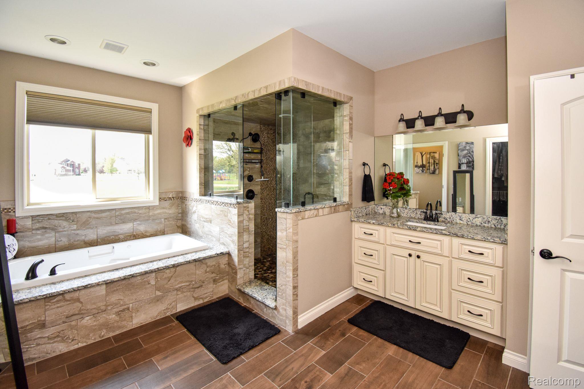 11558 Erin's Way Romeo, MI 48065 - Photo 62 of 91 Gallery Image 62