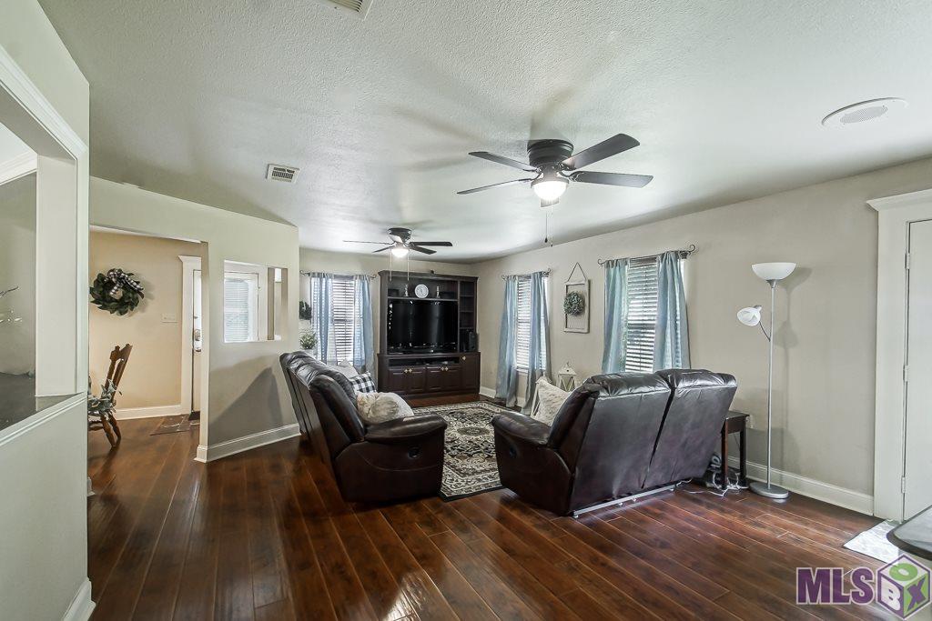 13109 Templet Road St. Amant, LA 70774 - Photo 11 of 34 Gallery Image 11