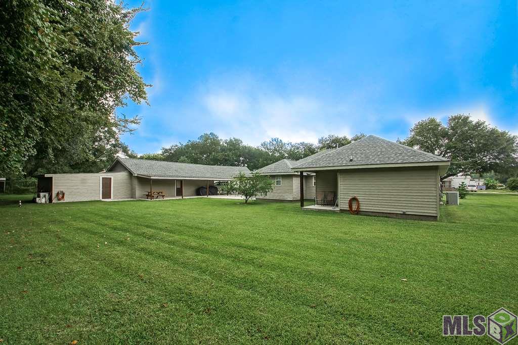 13109 Templet Road St. Amant, LA 70774 - Photo 28 of 34 rear yard