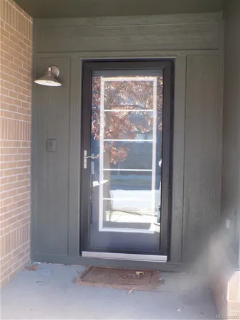 a view of empty room with window