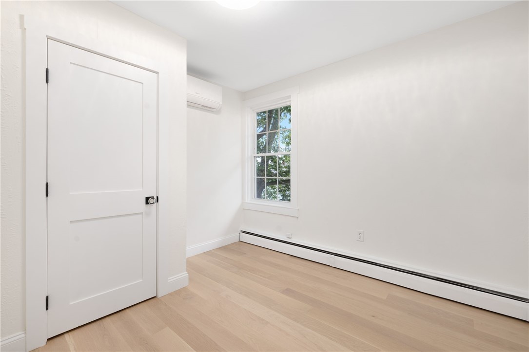 28 Young Street, Unit 2 Newport, RI 02840 - Photo 9 of 18
