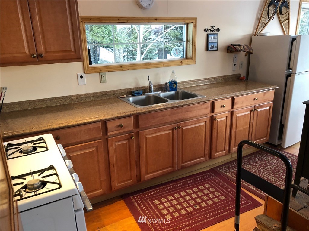 564 G Pontiac Ridge Road Oroville, WA 98844 - Photo 4 of 23