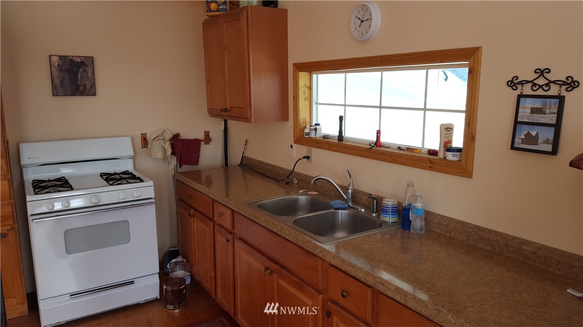 564 G Pontiac Ridge Road Oroville, WA 98844 - Photo 5 of 23