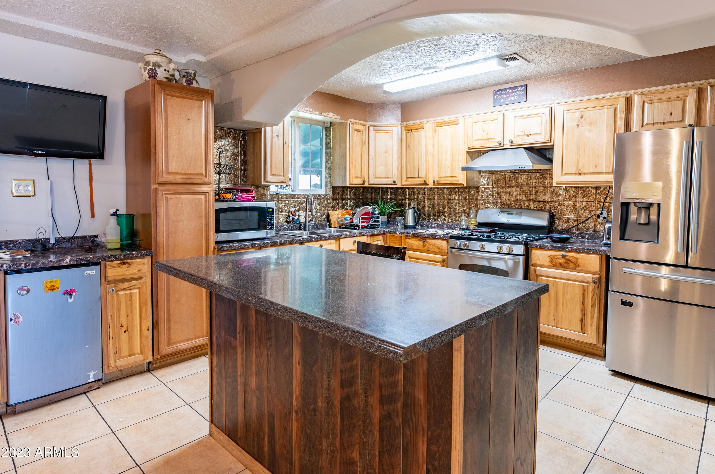 4936 West Osborn Road Phoenix, AZ 85031 - Photo 9 of 26 20230303-DSC08808-HDR