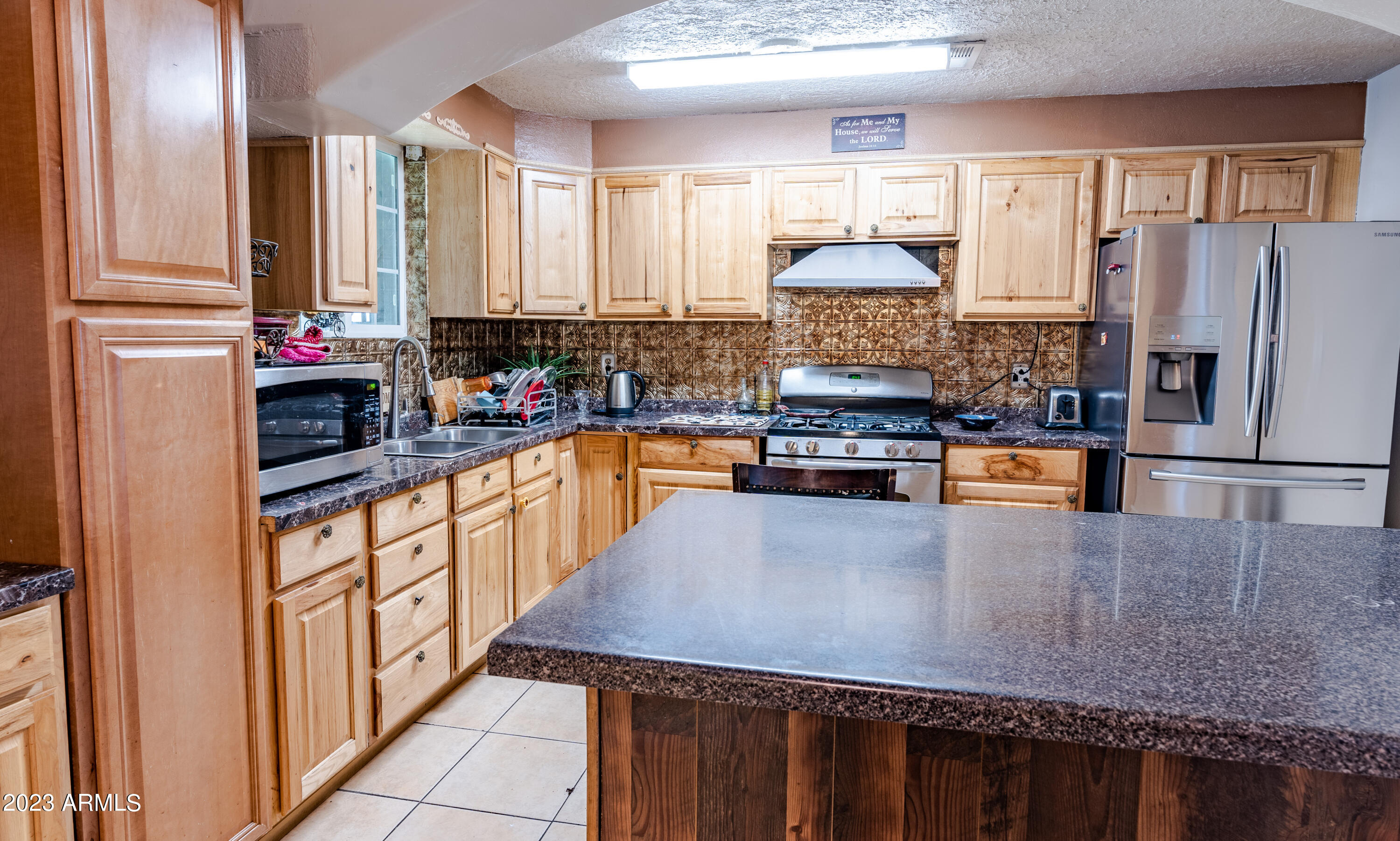 4936 West Osborn Road Phoenix, AZ 85031 - Photo 10 of 26 20230303-DSC08819-HDR