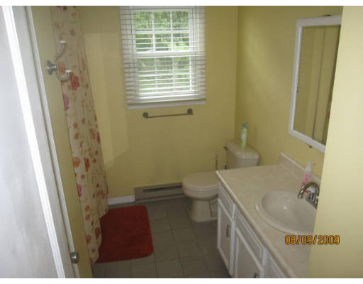 48 Plantation Road, Unit 48 Oxford, MA 01540 - Photo 3 of 5 Gallery Image 3
