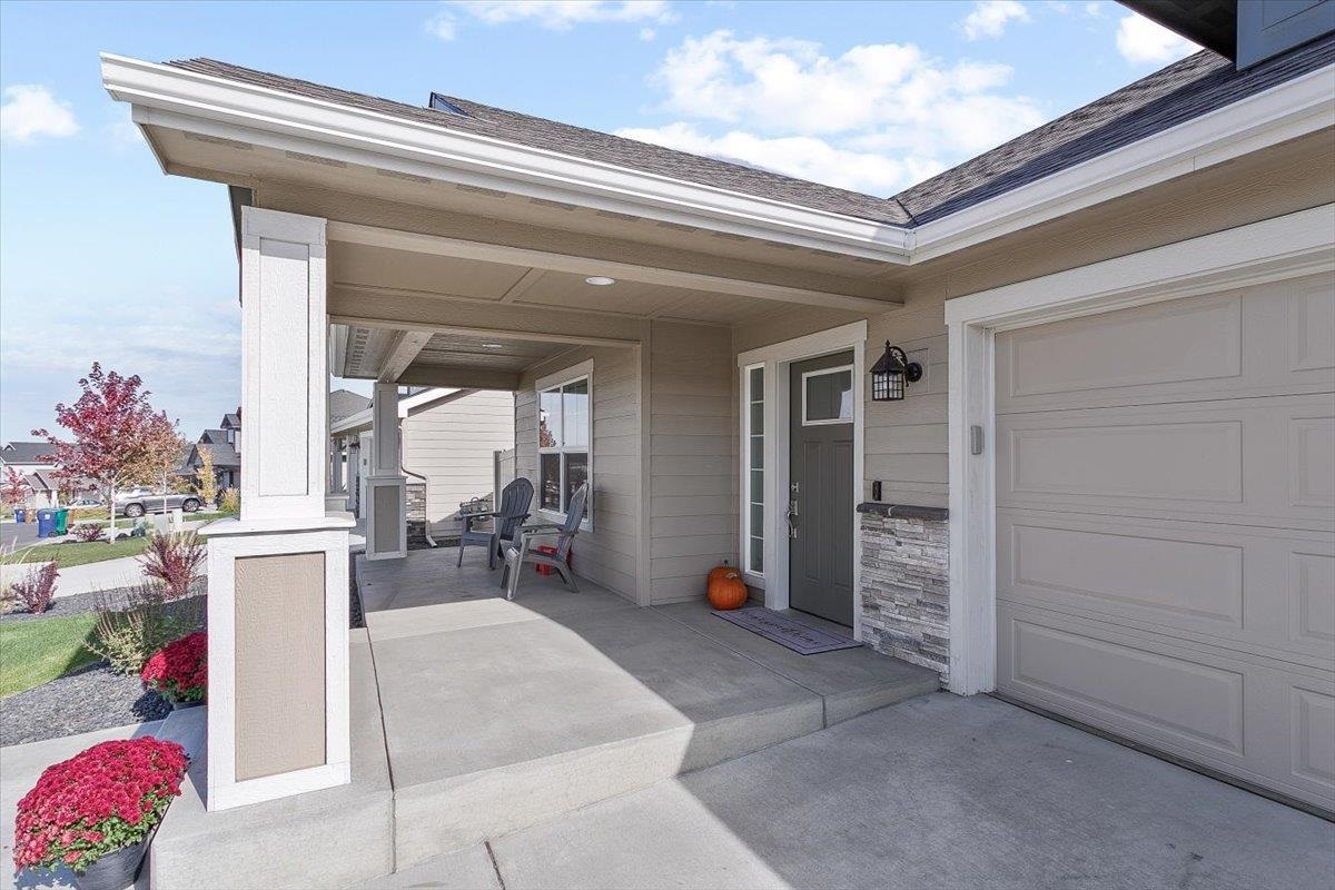 7025 South Pheasant Ridge Drive Spokane, WA 99224 - Photo 4 of 38 Gallery Image 4