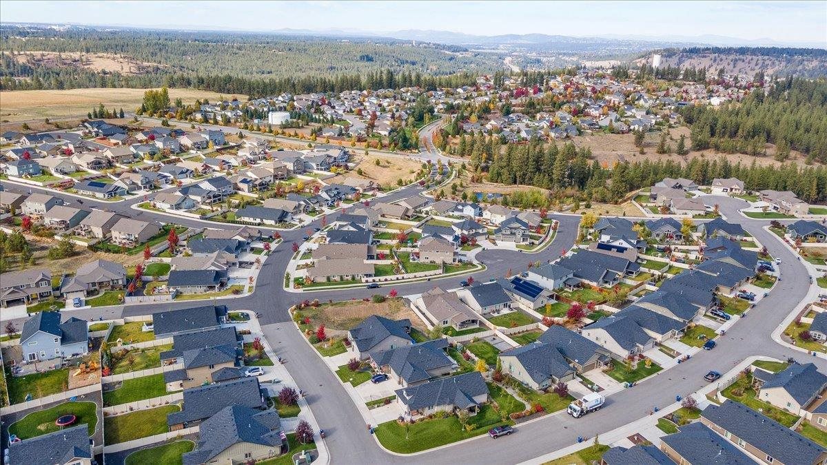 7025 South Pheasant Ridge Drive Spokane, WA 99224 - Photo 37 of 38 Gallery Image 37