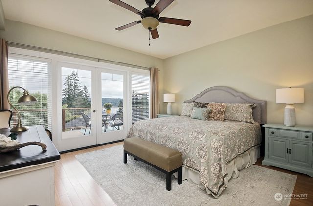 $950,000 | 1310 Greenway Place, Freeland, WA 98249