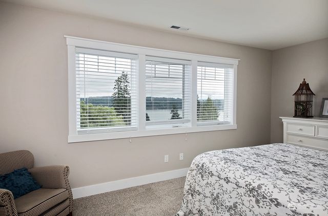 $950,000 | 1310 Greenway Place, Freeland, WA 98249