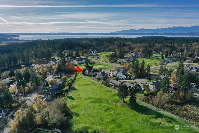 $950,000 | 1310 Greenway Place, Freeland, WA 98249