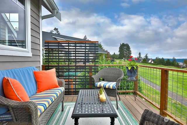 $950,000 | 1310 Greenway Place, Freeland, WA 98249