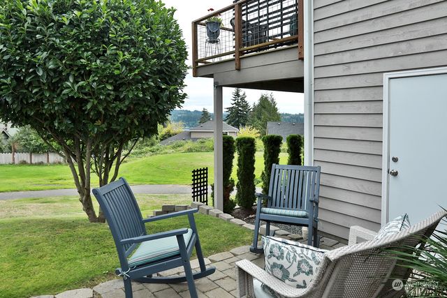 $950,000 | 1310 Greenway Place, Freeland, WA 98249