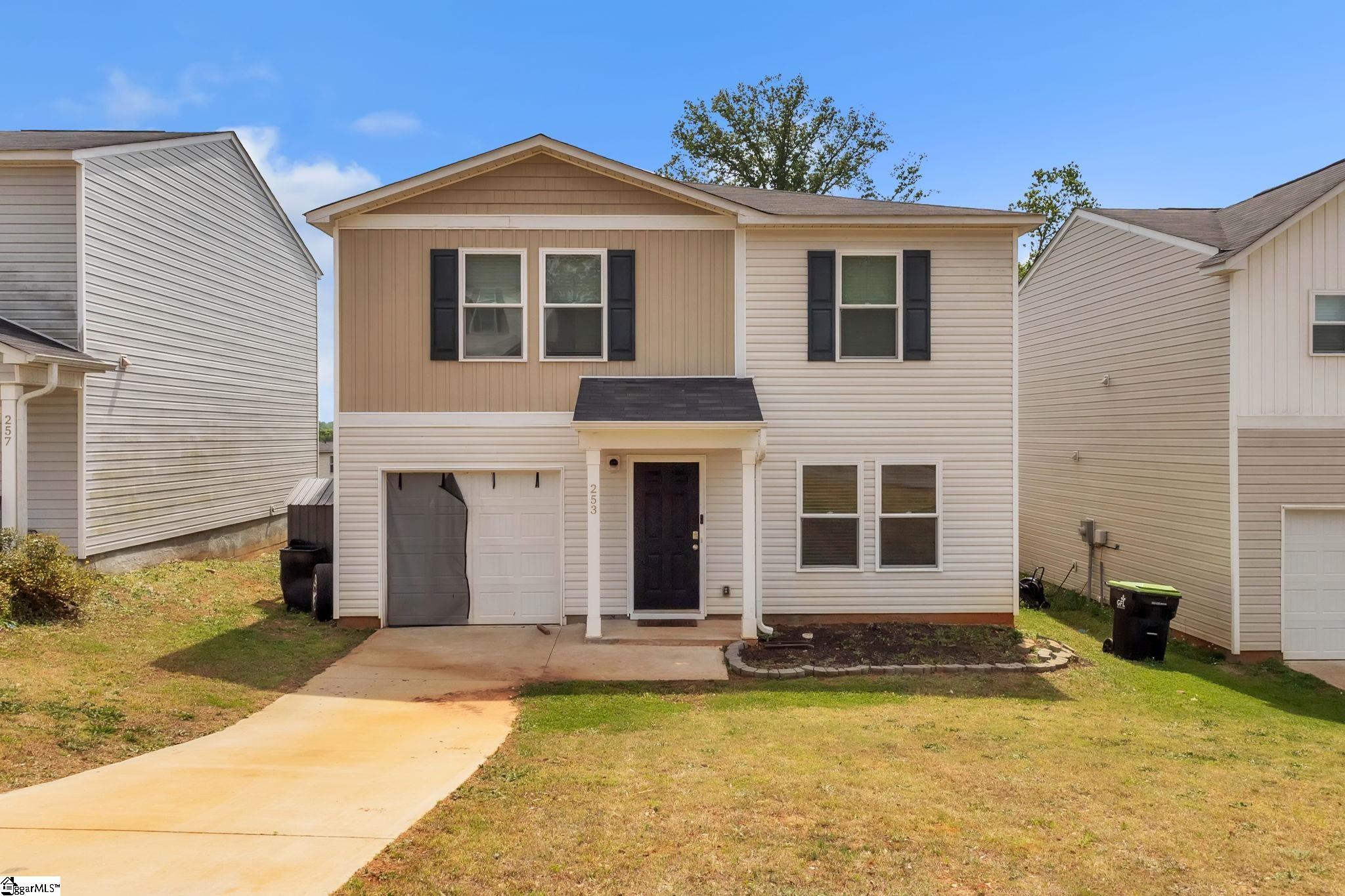 253 South Church Street Duncan, SC 29334 - Photo 1 of 8