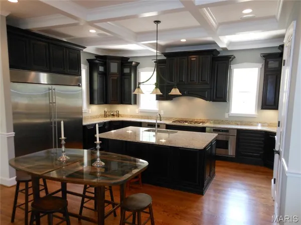 $7,500 | 420 West Essex Avenue, St. Louis, MO 63122