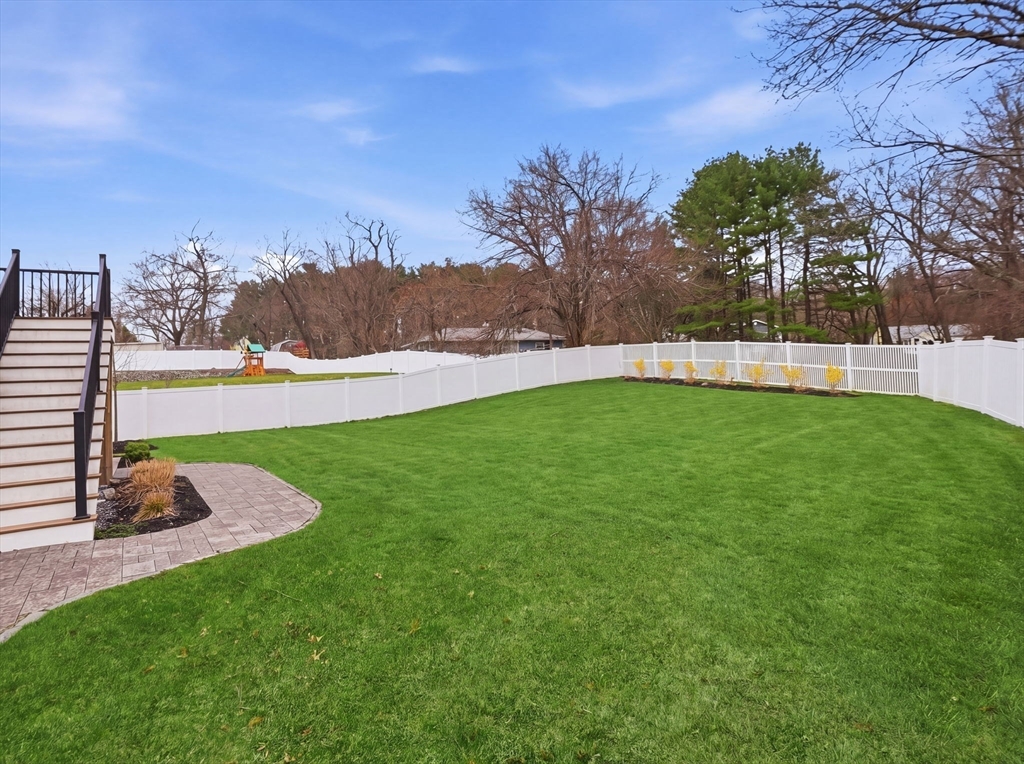 121 Greenwood Road Andover, MA 01810 - Photo 37 of 40 Gallery Image 37