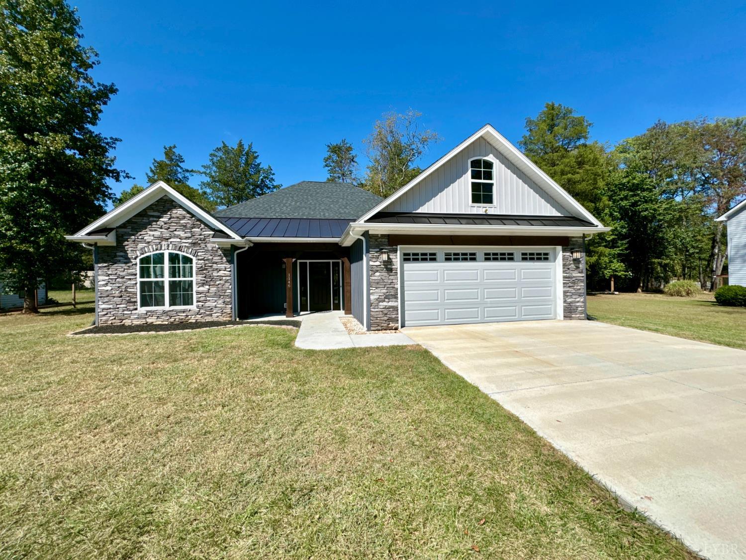 1146 Macon Loop Lynchburg, VA 24503 - Photo 2 of 40