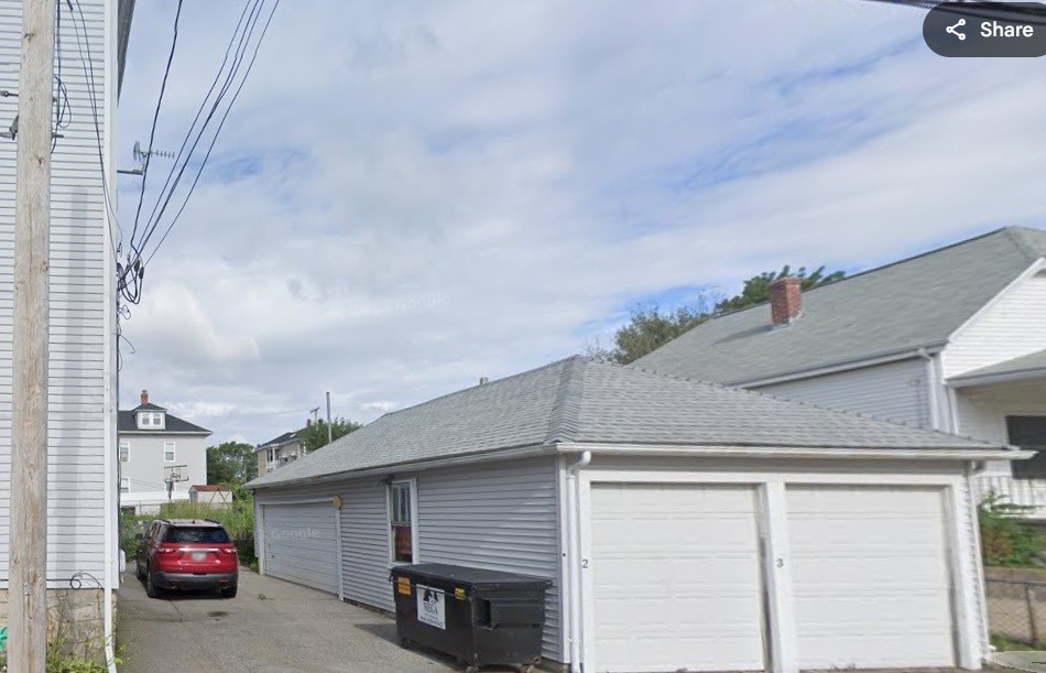 660 Elm Street Woonsocket, RI 02895 - Photo 4 of 40