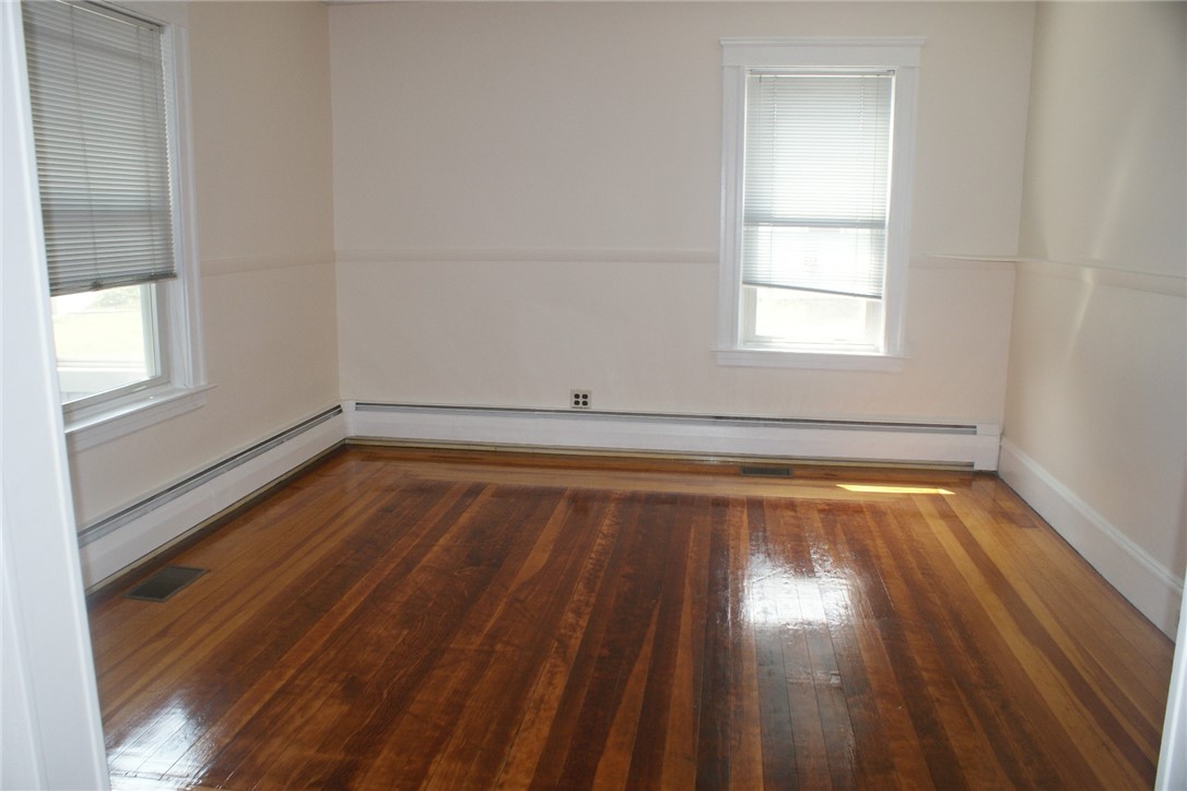 660 Elm Street Woonsocket, RI 02895 - Photo 7 of 40
