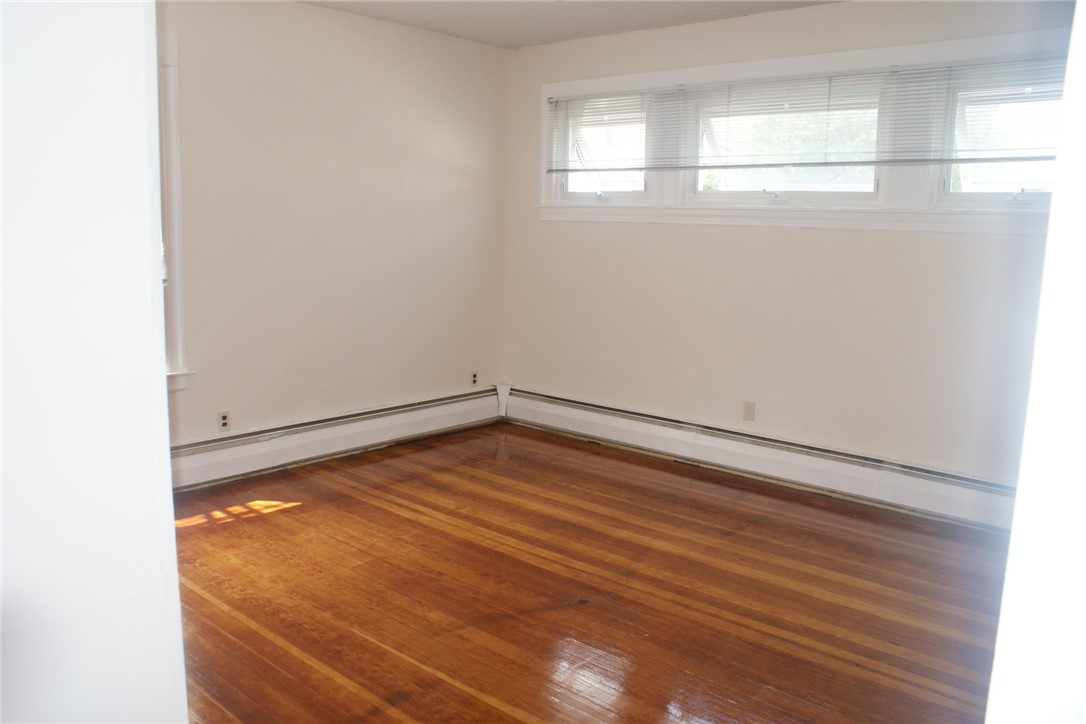 660 Elm Street Woonsocket, RI 02895 - Photo 10 of 40