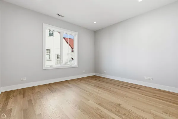 $1,595,000 | 1220 Courtland Avenue, Park Ridge, IL 60068