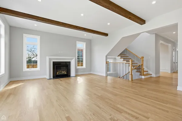 $1,595,000 | 1220 Courtland Avenue, Park Ridge, IL 60068