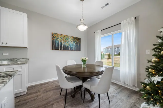 $335,000 | 1220 Gillespie Lane, Yorkville, IL 60560