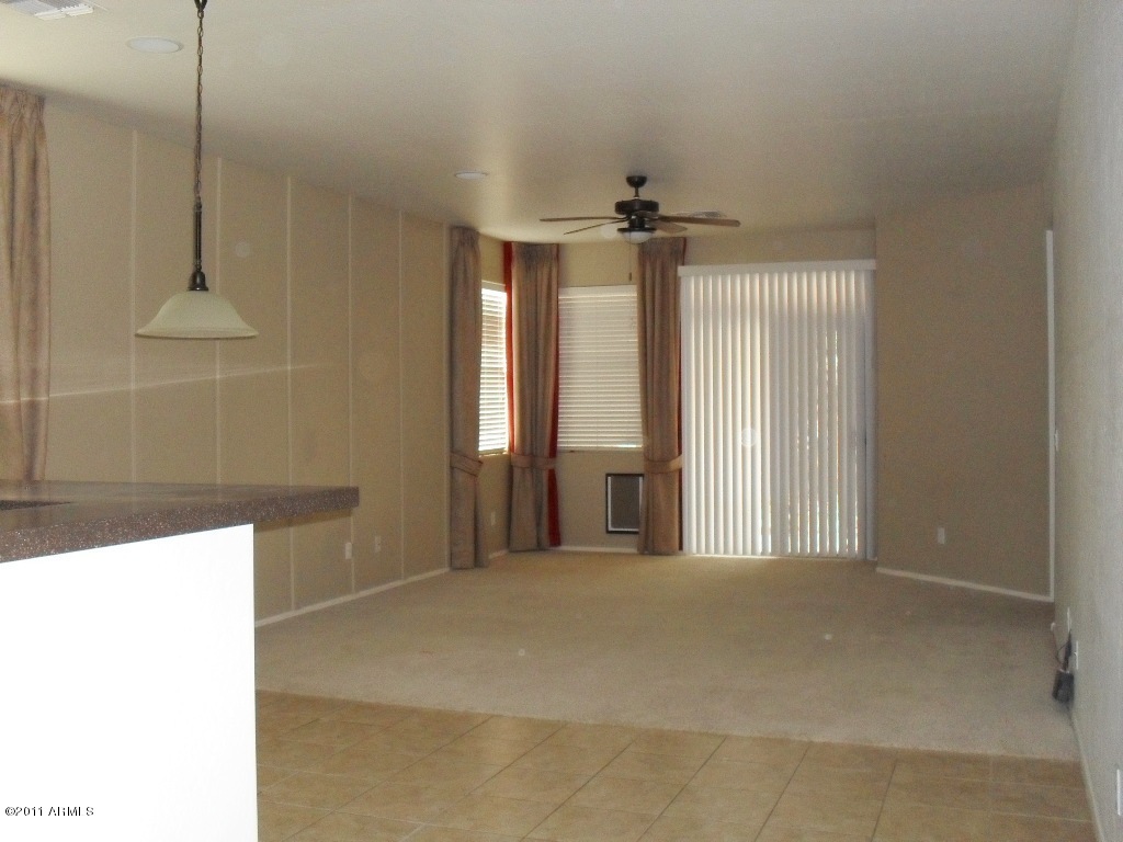 6850 West Darrel Road Laveen, AZ 85339 - Photo 6 of 11 GREAT ROOM
