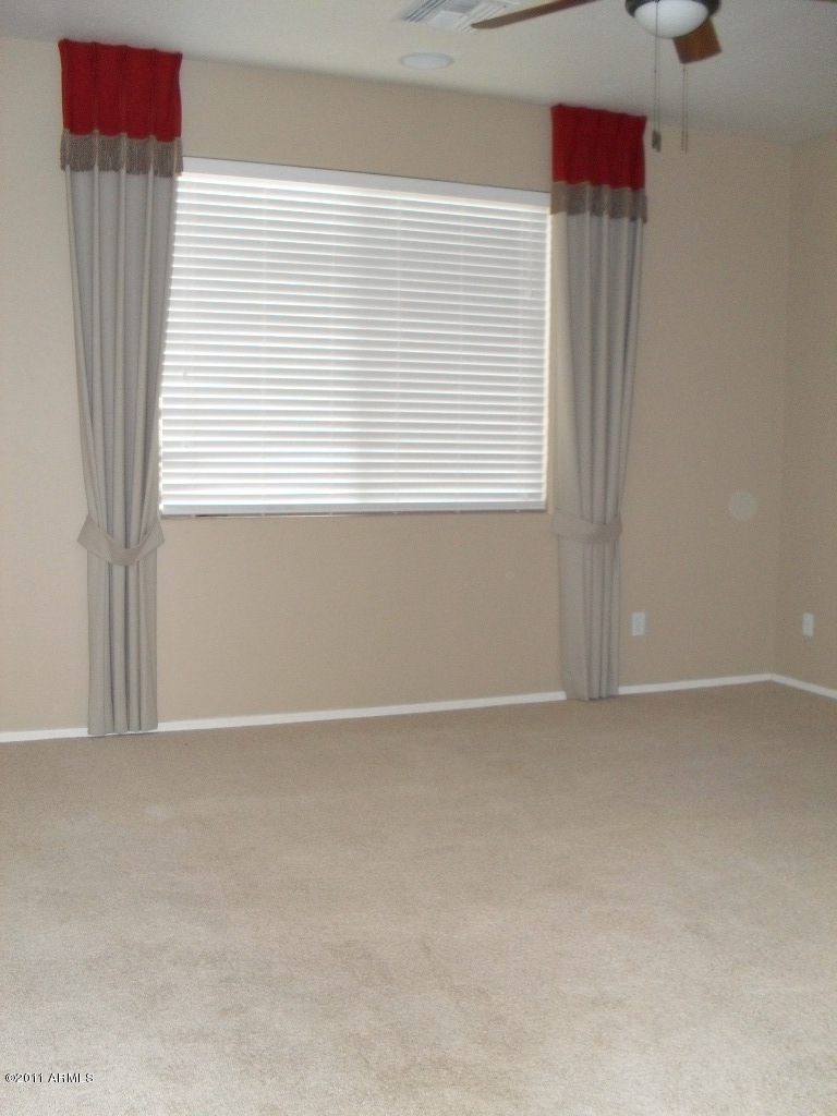 6850 West Darrel Road Laveen, AZ 85339 - Photo 9 of 11 MASTER BEDROOM