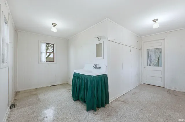 $425,000 | 3192 County Road 800 South, Unit 2, La Fontaine, IN 46940