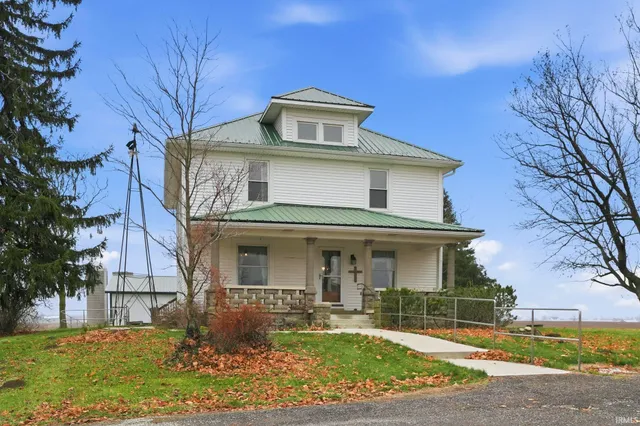 $425,000 | 3192 County Road 800 South, Unit 2, La Fontaine, IN 46940