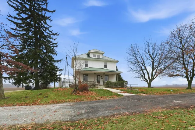 $425,000 | 3192 County Road 800 South, Unit 2, La Fontaine, IN 46940