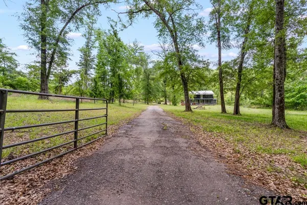 $525,000 | 1193 Cowpen Road, Karnack, TX 75661