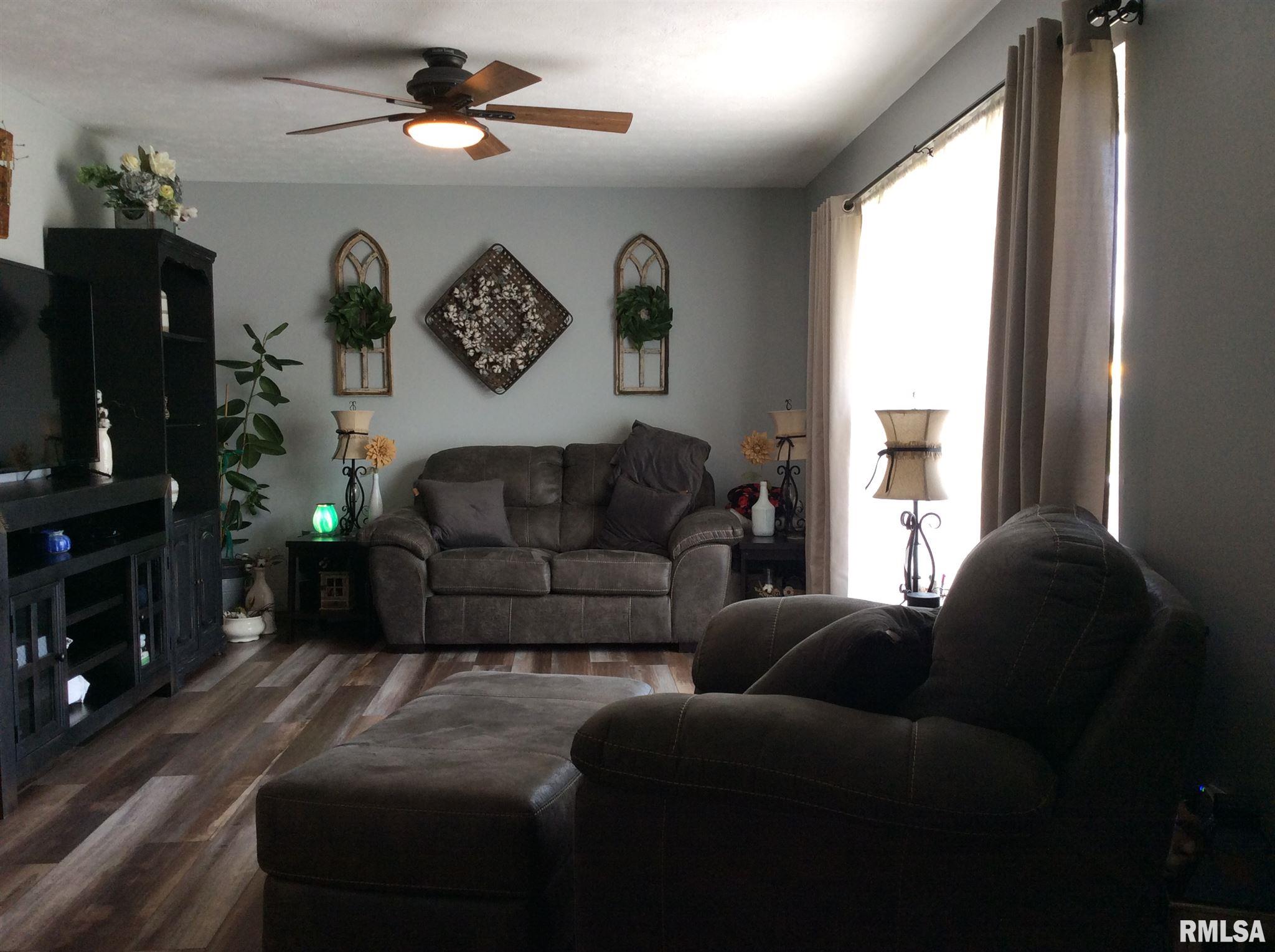 308 Dix-Irving Road Dix, IL 62830 - Photo 3 of 50 Gallery Image 3