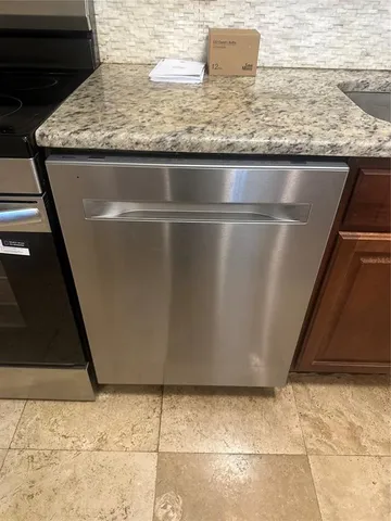 $1,429 | 1400 Gandy Boulevard North, Unit 1610, St. Petersburg, FL 33702